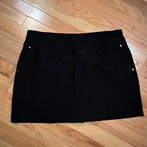 ATTYRE MISSES SKORT SIZE 14P BLACK